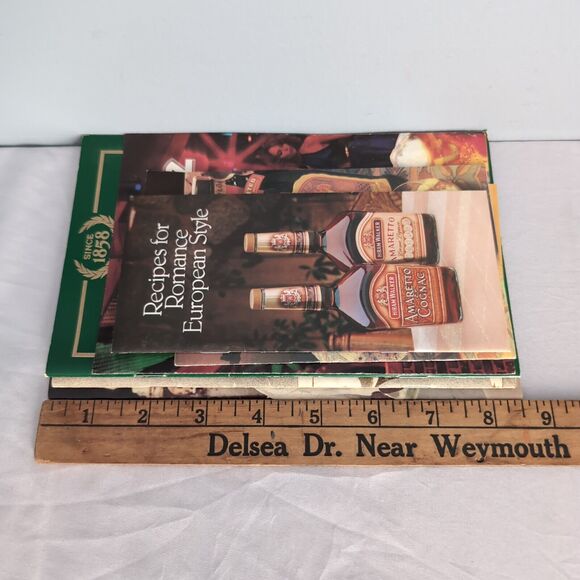 Lot of 7 Liquor Recipe Booklets Joy of Cordials Amaretto Seagram Kahlua Food - Picture 11 of 11